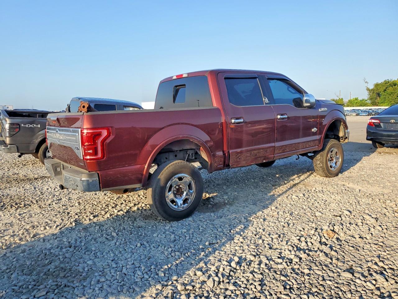 2015 Ford F150 Supercrew - Фото 3