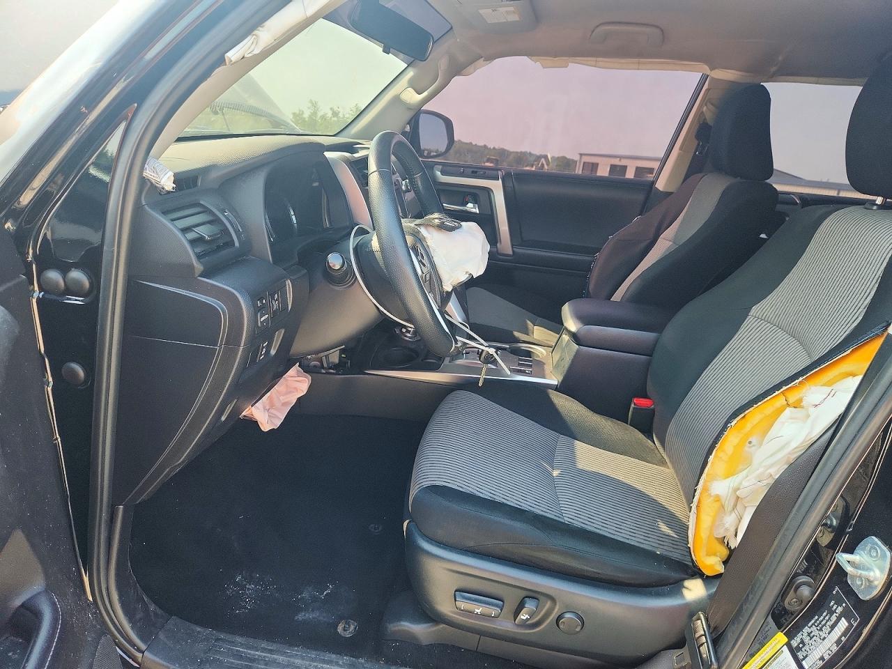 2018 Toyota 4Runner Sr5 - Image 7