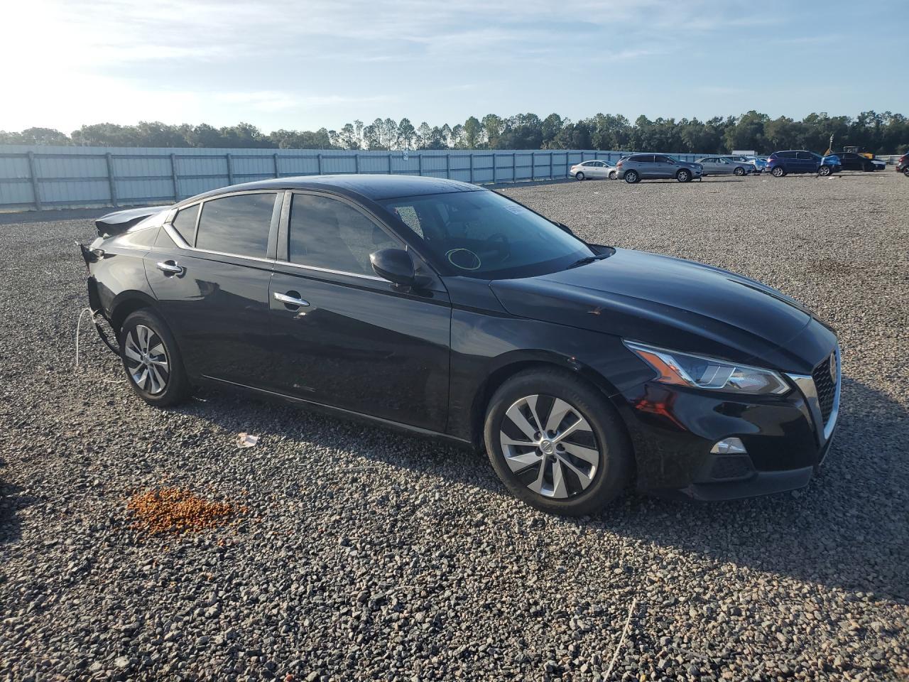 2020 Nissan Altima S - Image 4