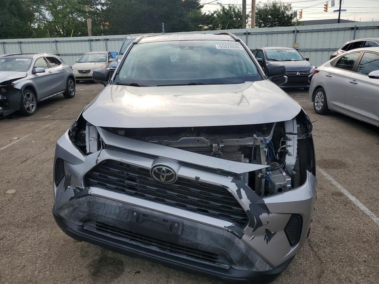 2019 Toyota Rav4 Le - Фото 5