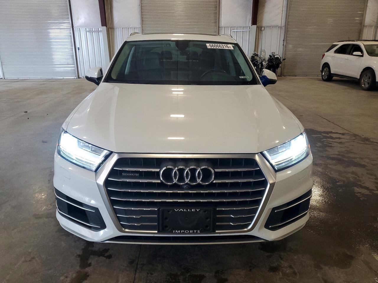 2018 Audi Q7 Premium Plus - Image 5