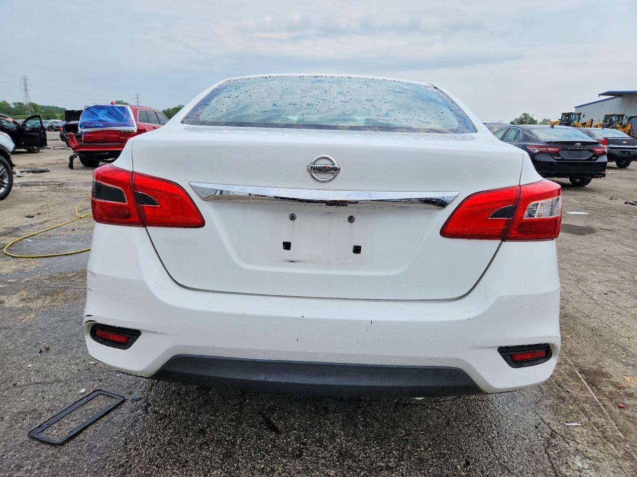2017 Nissan Sentra S - Image 6
