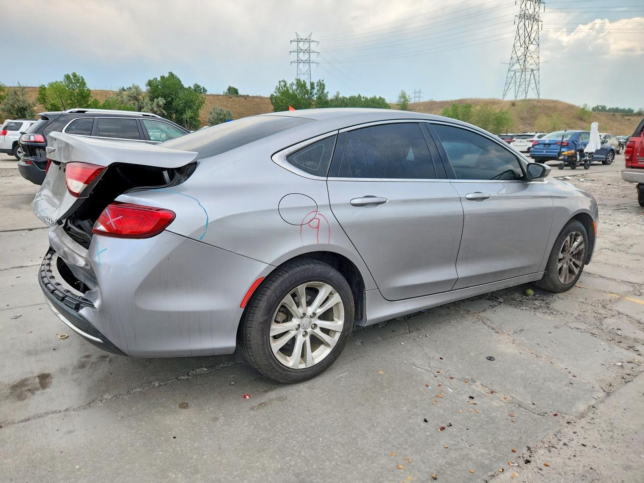 2016 Chrysler 200 Limited - Image 3