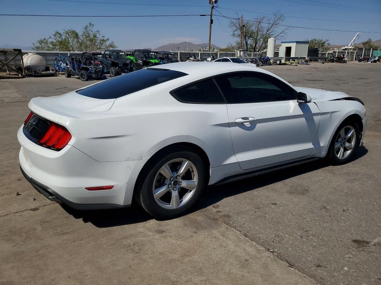 2018 Ford Mustang - Фото 3