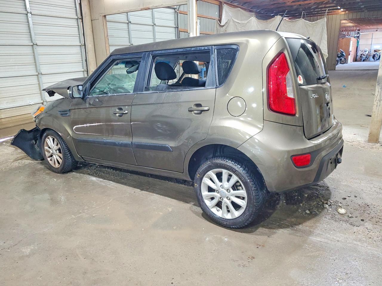 2012 Kia Soul + - Image 2