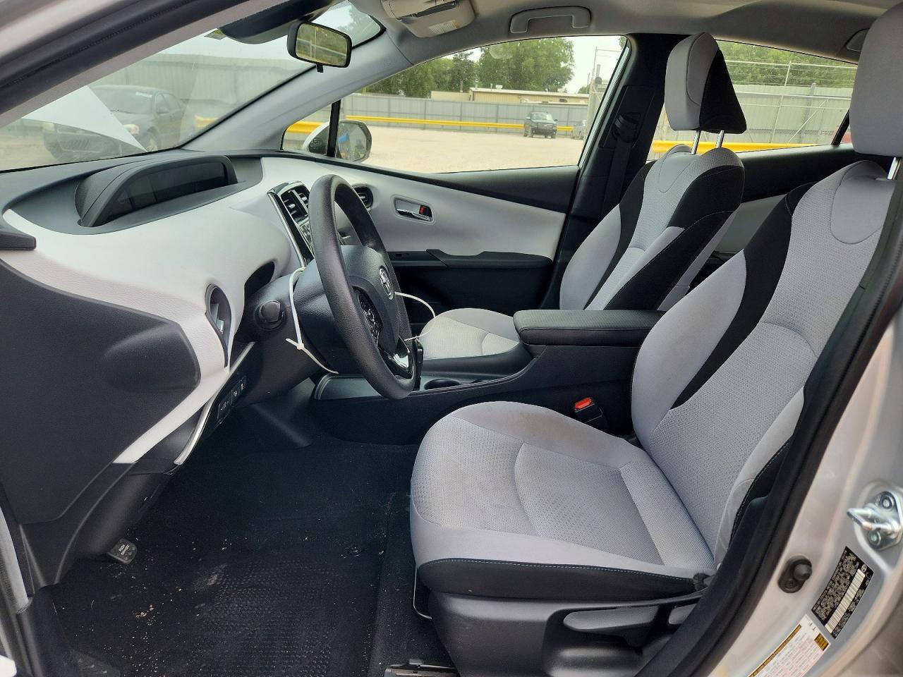 2019 Toyota Prius Le Awd-E - Фото 7