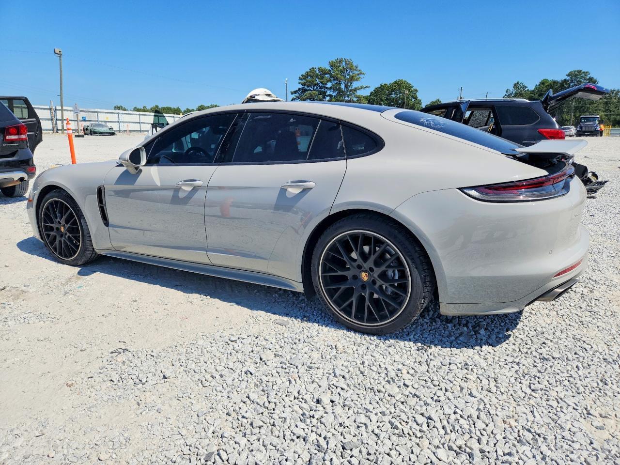 2022 Porsche Panamera Base - Фото 2