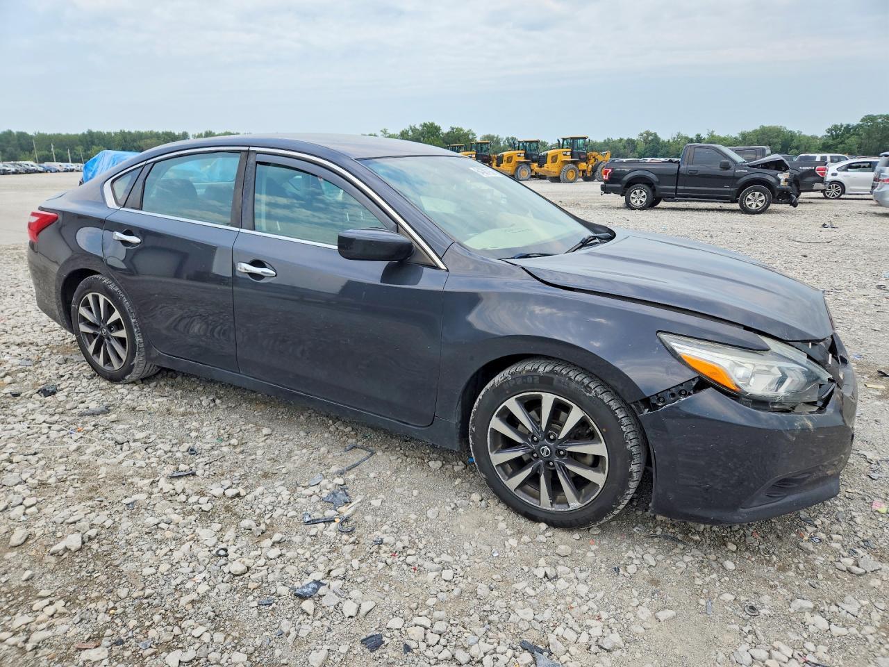 2017 Nissan Altima 2.5 - Фото 4