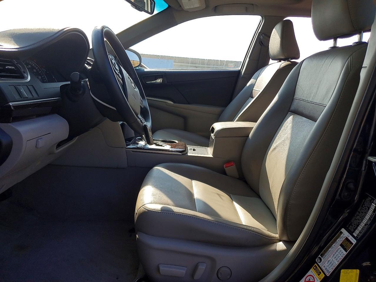 2014 Toyota Camry Xle - Image 7