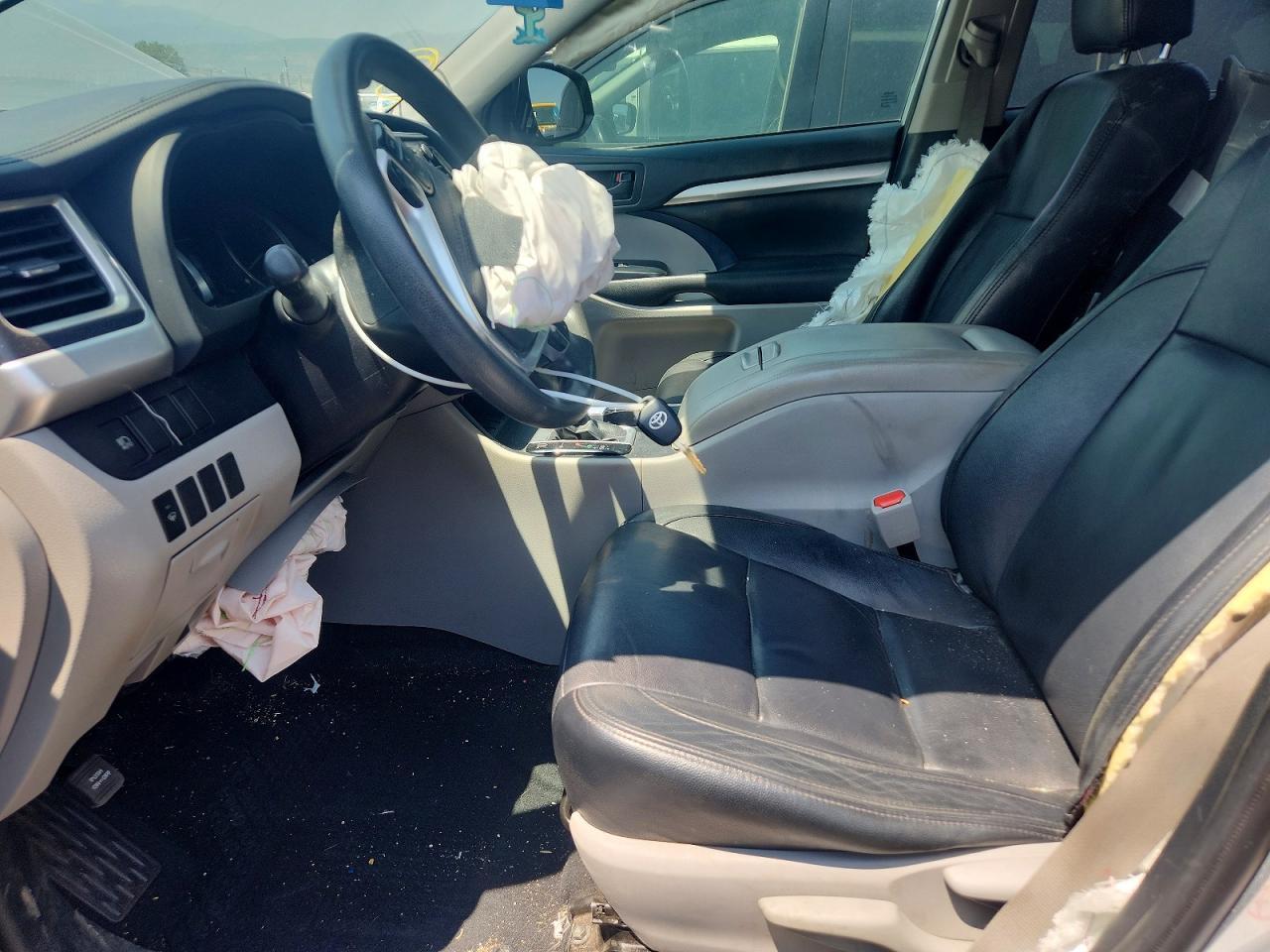 2019 Toyota Highlander Le - Image 7
