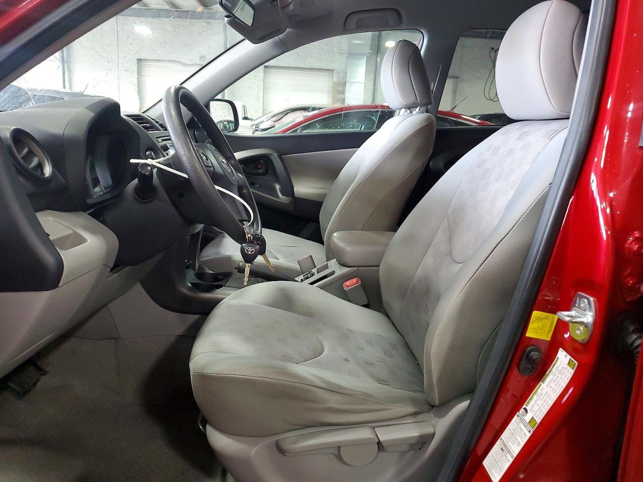 2012 Toyota Rav4 Base - Фото 7