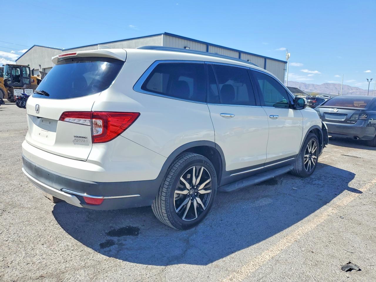 2019 Honda Pilot Touring - Фото 3