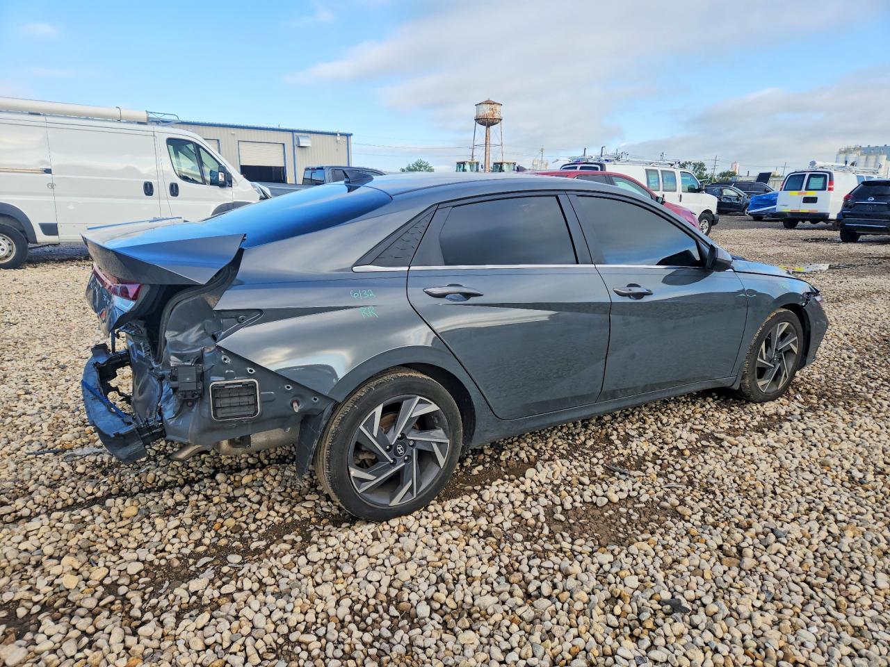 2024 Hyundai Elantra Sel - Image 3