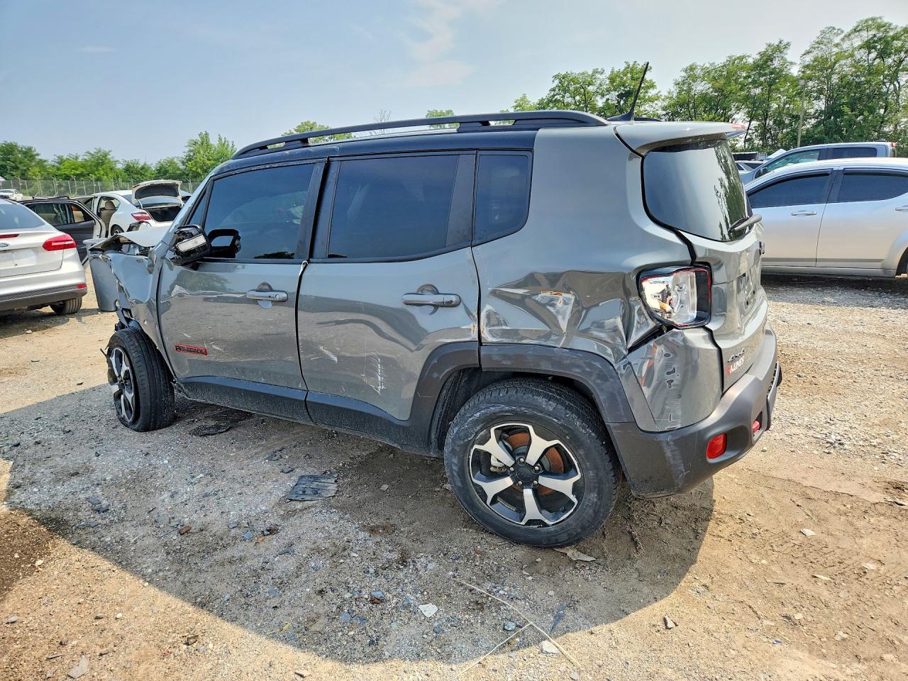 2022 Jeep Renegade Trailhawk - Image 2