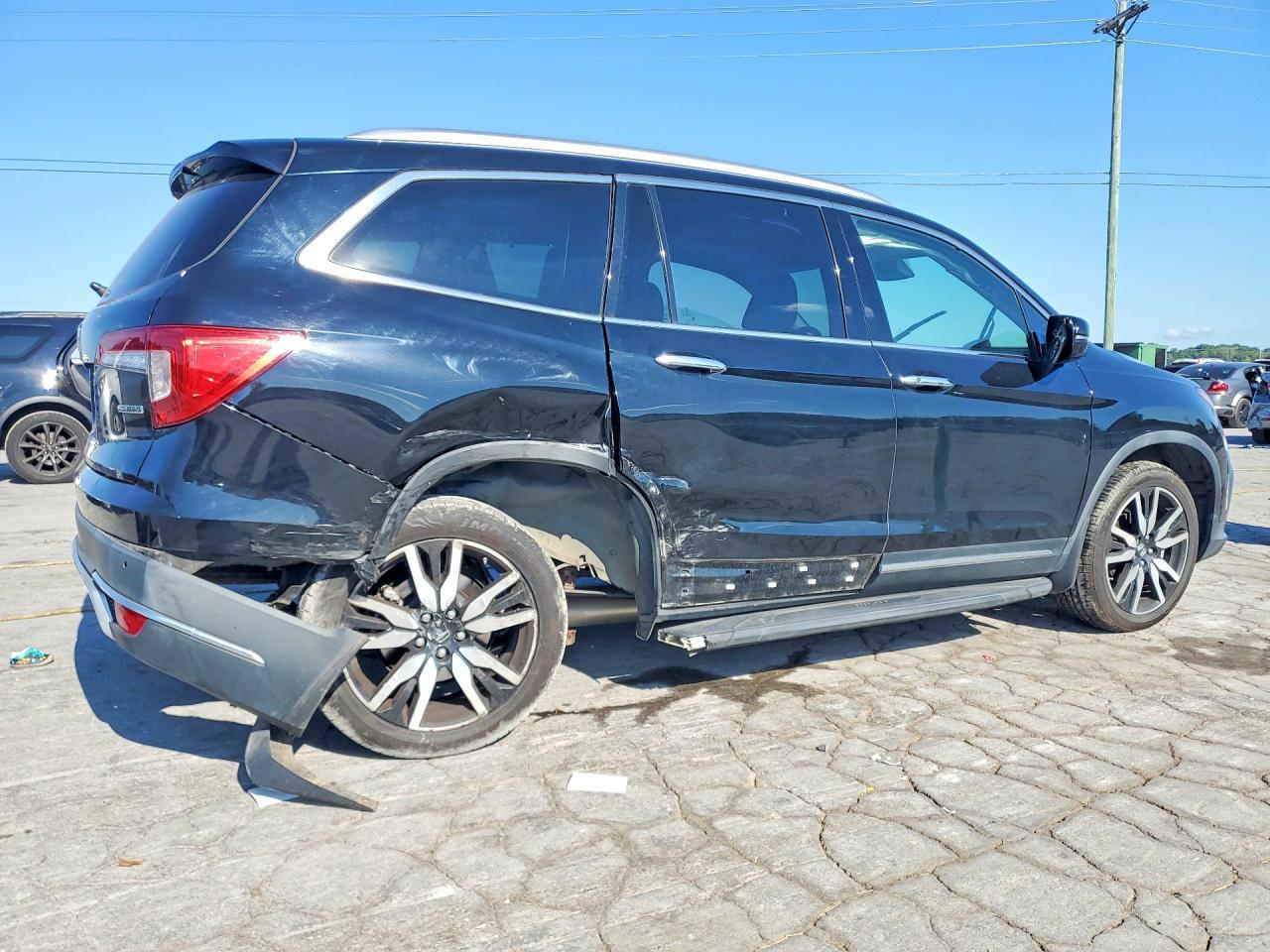 2021 Honda Pilot Touring - Фото 3
