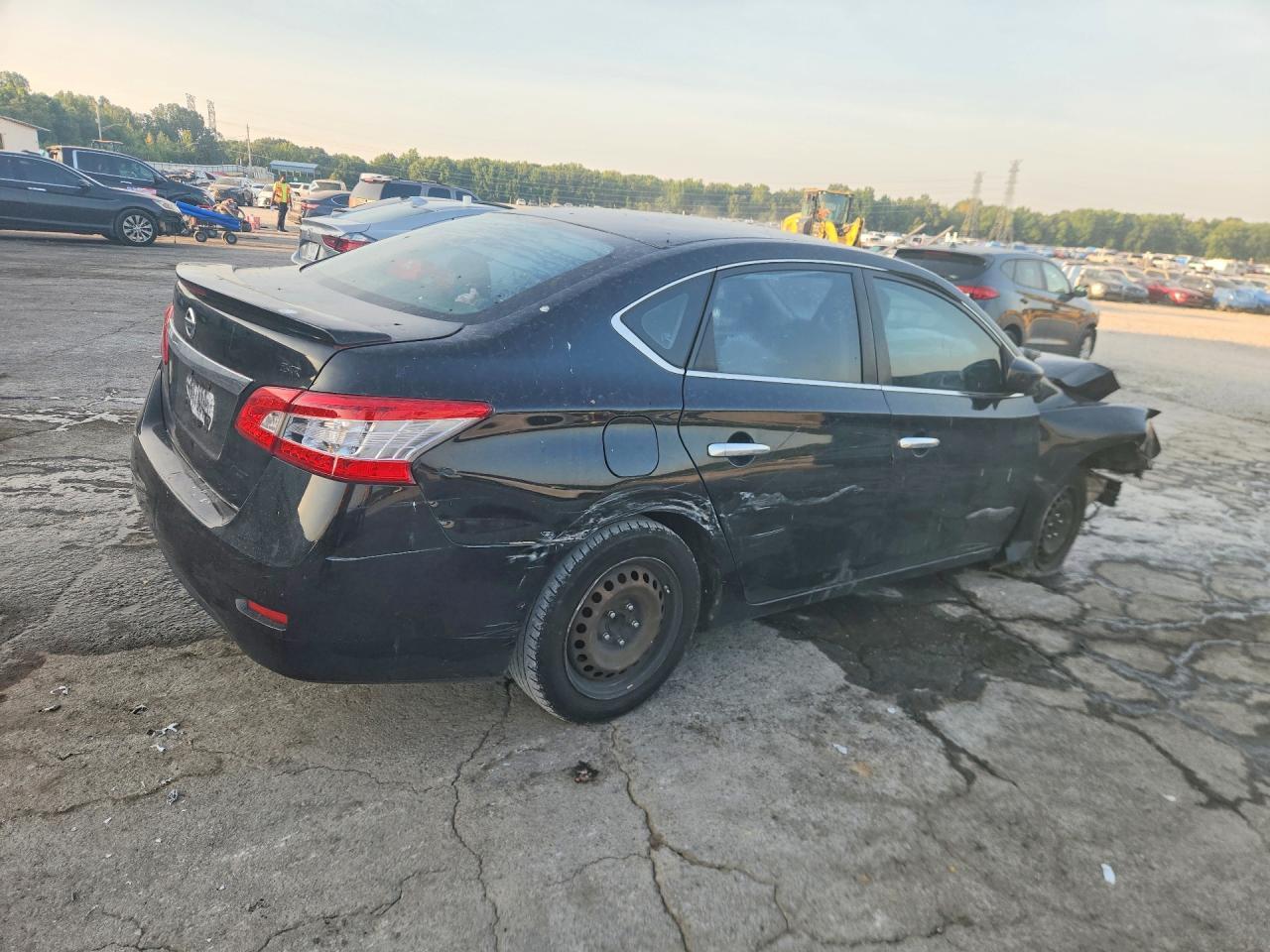 2013 Nissan Sentra S - Фото 3