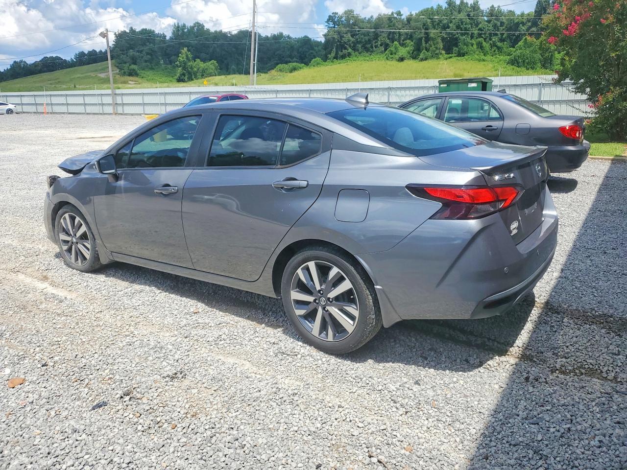2020 Nissan Versa Sr - Image 2