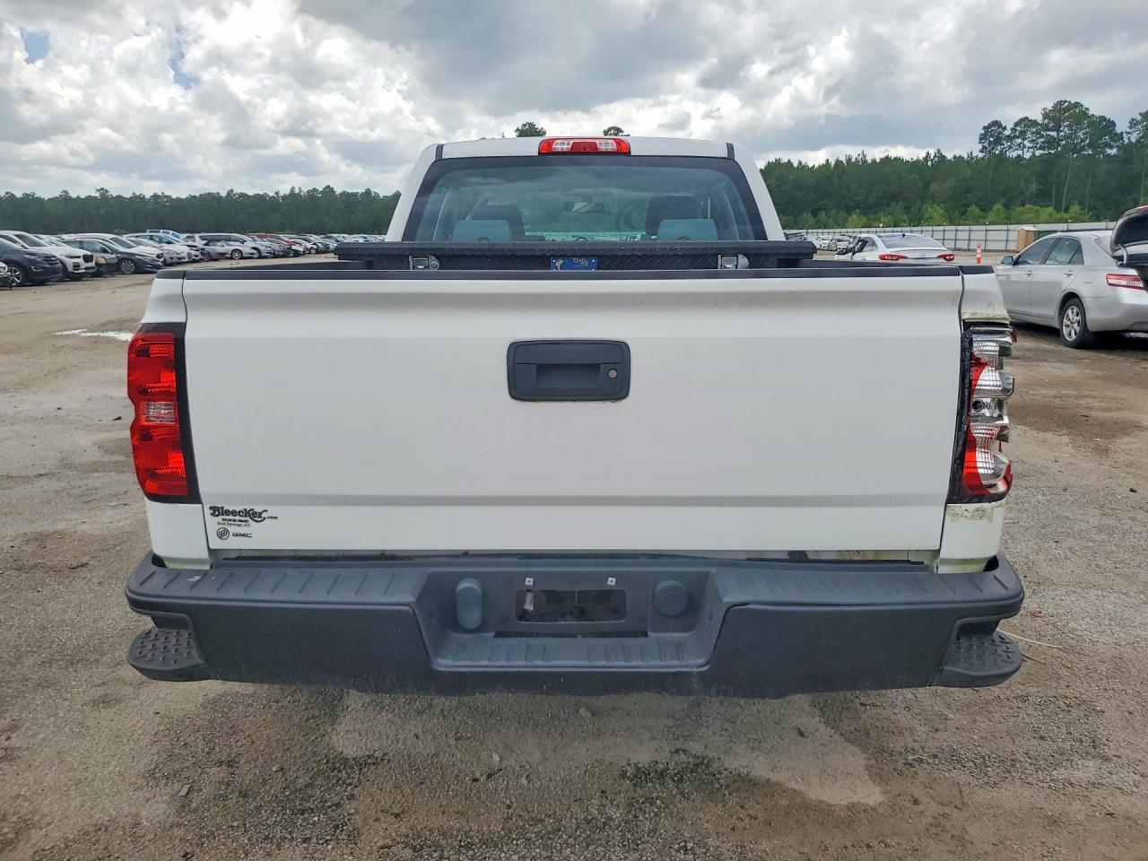 2017 Chevrolet Silverado C1500 - Фото 6