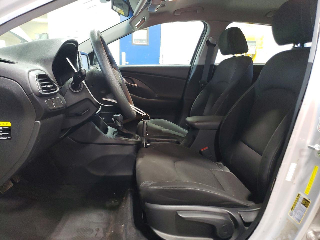 2018 Hyundai Elantra Gt Base - Фото 7