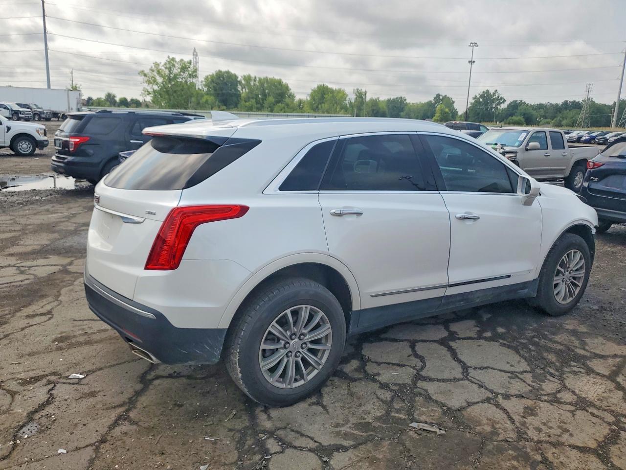 2018 Cadillac Xt5 Luxury - Фото 3