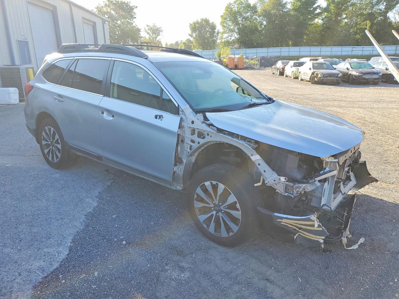 2017 Subaru Outback 2.5I Limited - Image 4