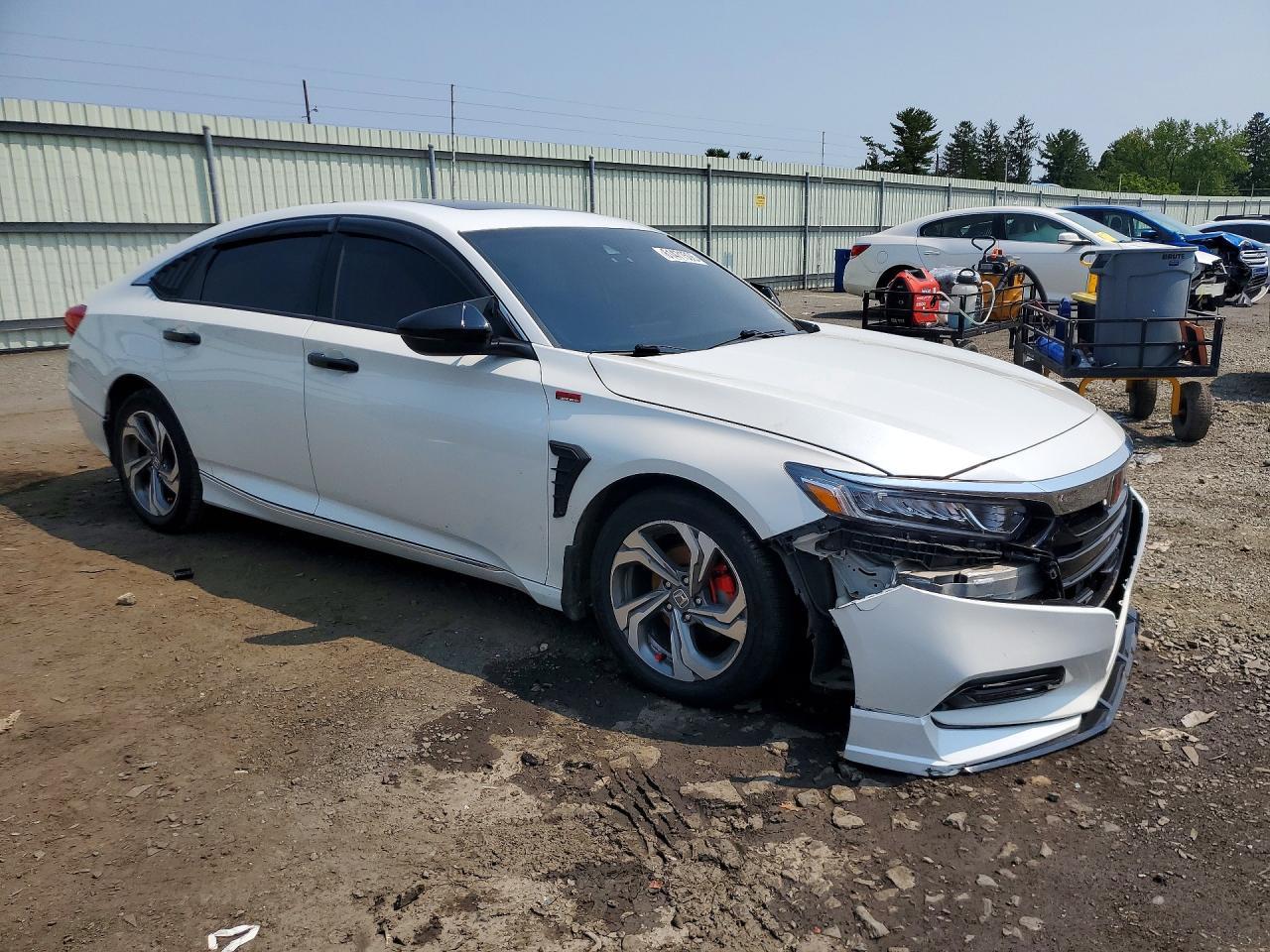 2020 Hond Accord 4D - Image 4