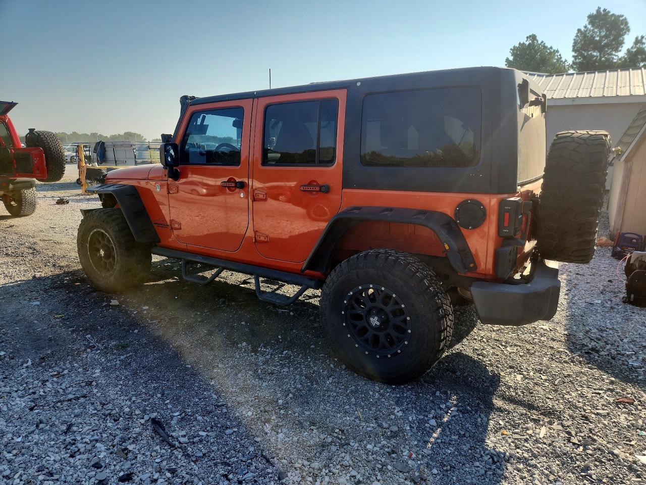 2015 Jeep Wrangler Unlimited Sport - Фото 2