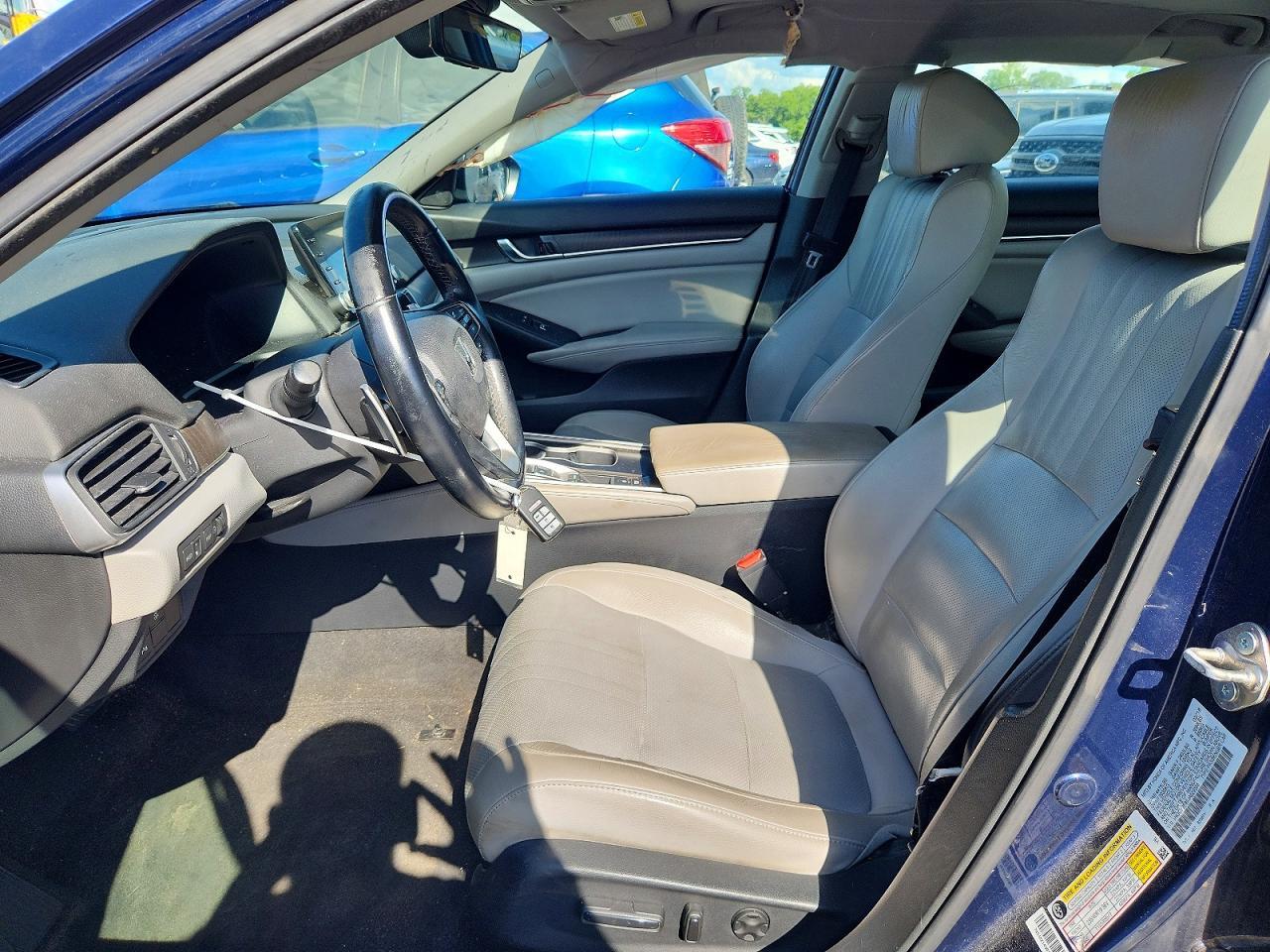 2018 Honda Accord Touring - Image 7