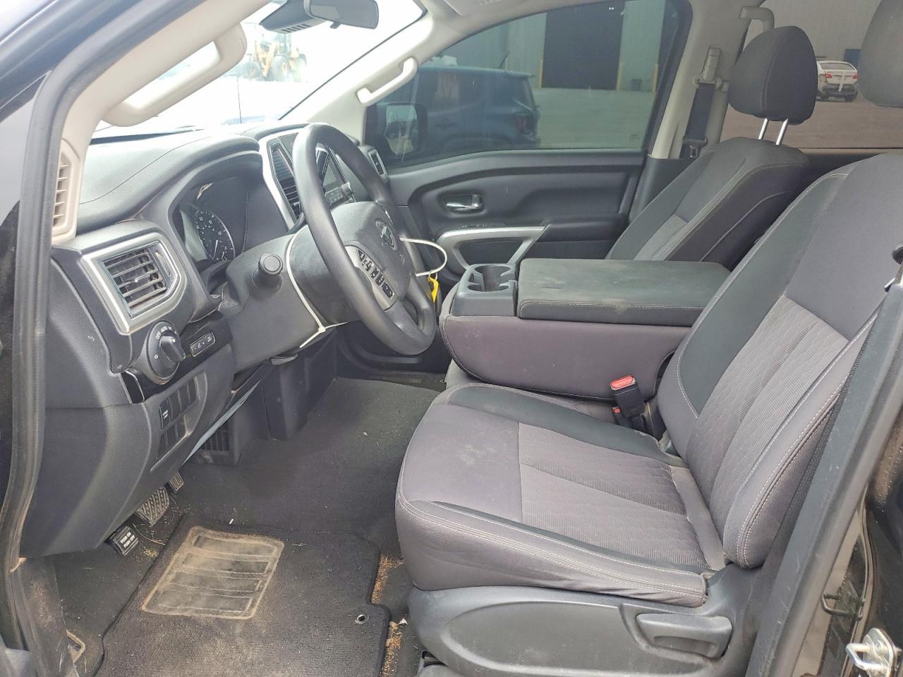 2021 Nissan Titan S - Image 7