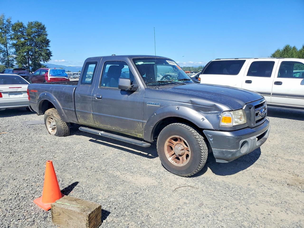 2011 Ford Ranger Super Cab - Image 4