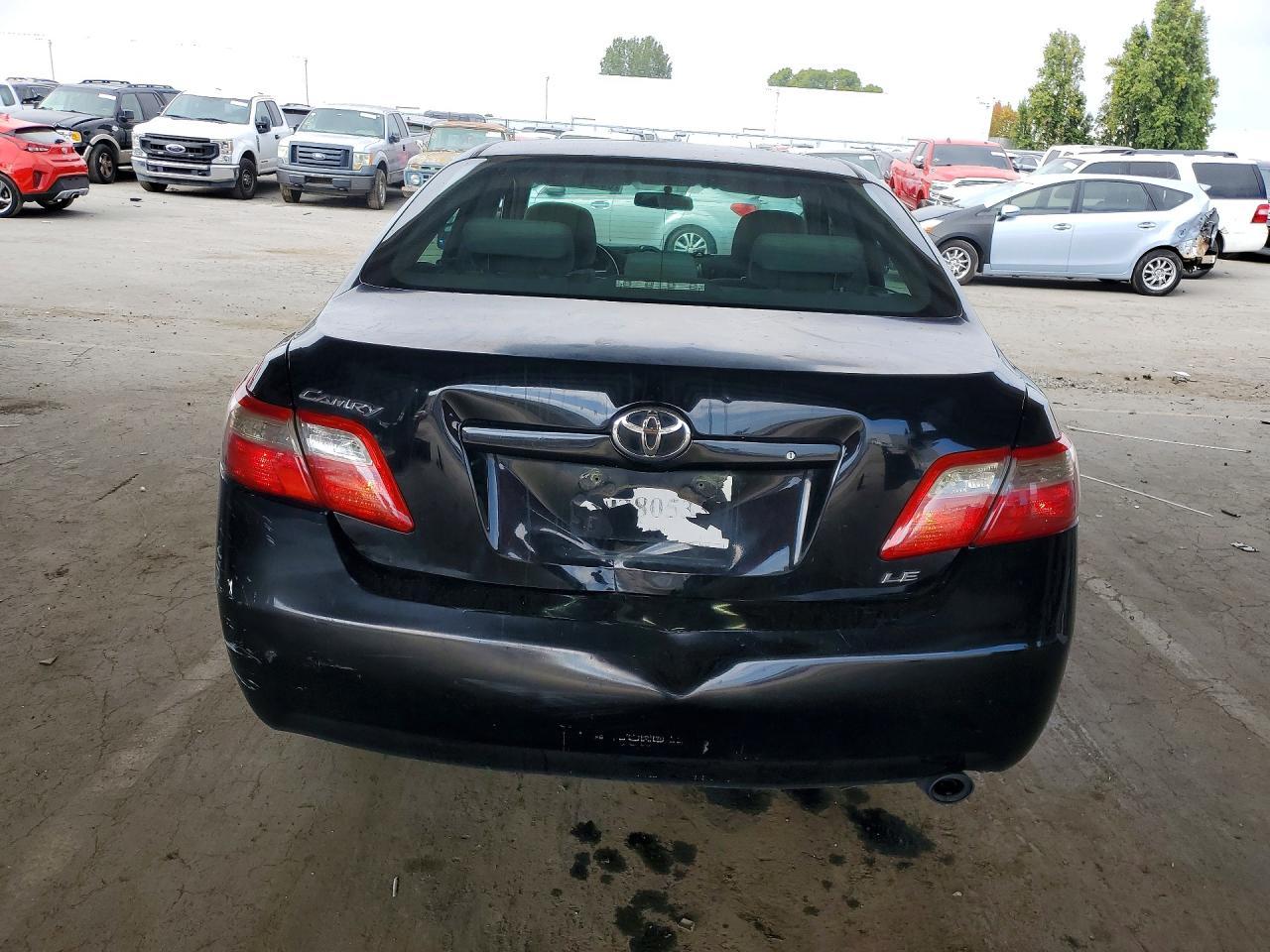 2009 Toyota Camry Le - Image 6