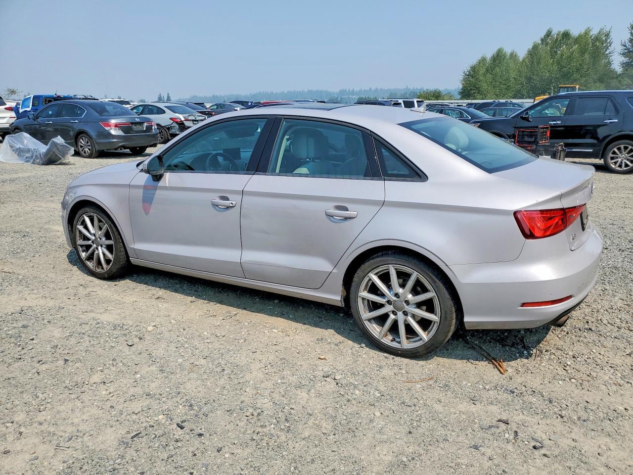 2015 Audi A3 Premium - Фото 2