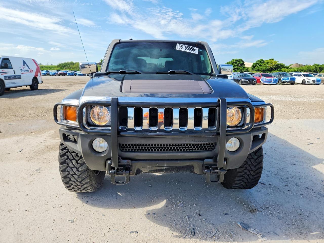 2007 Hummer H3 - Image 5