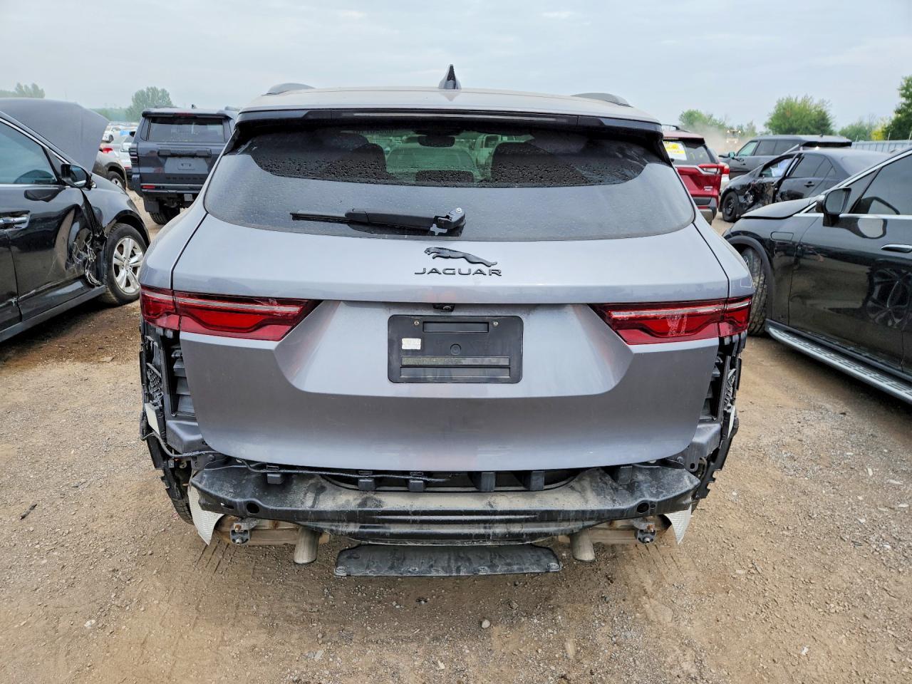 2024 Jaguar F-Pace R-Dynamic S - Фото 6