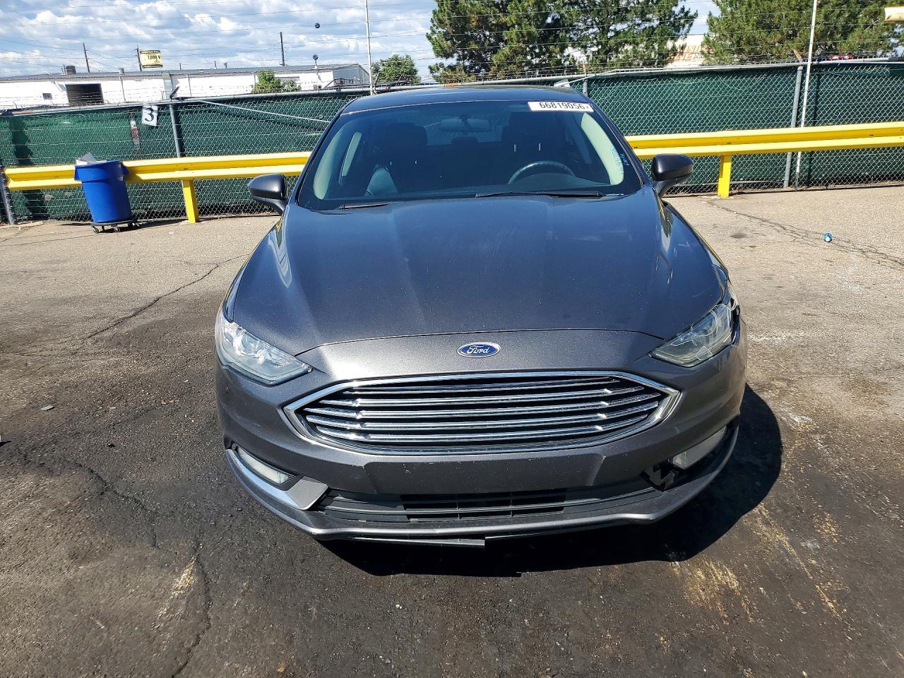 2018 Ford Fusion Se - Image 5