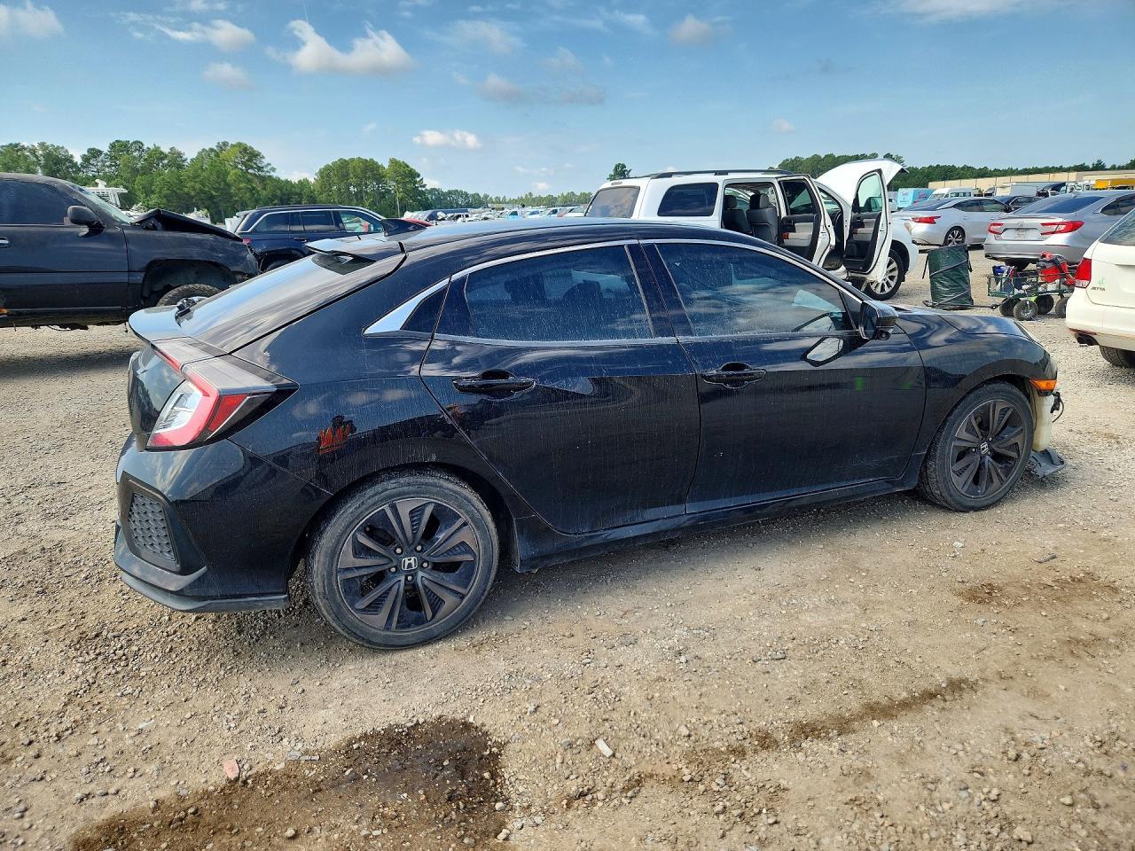 2019 Honda Civic Ex - Image 3