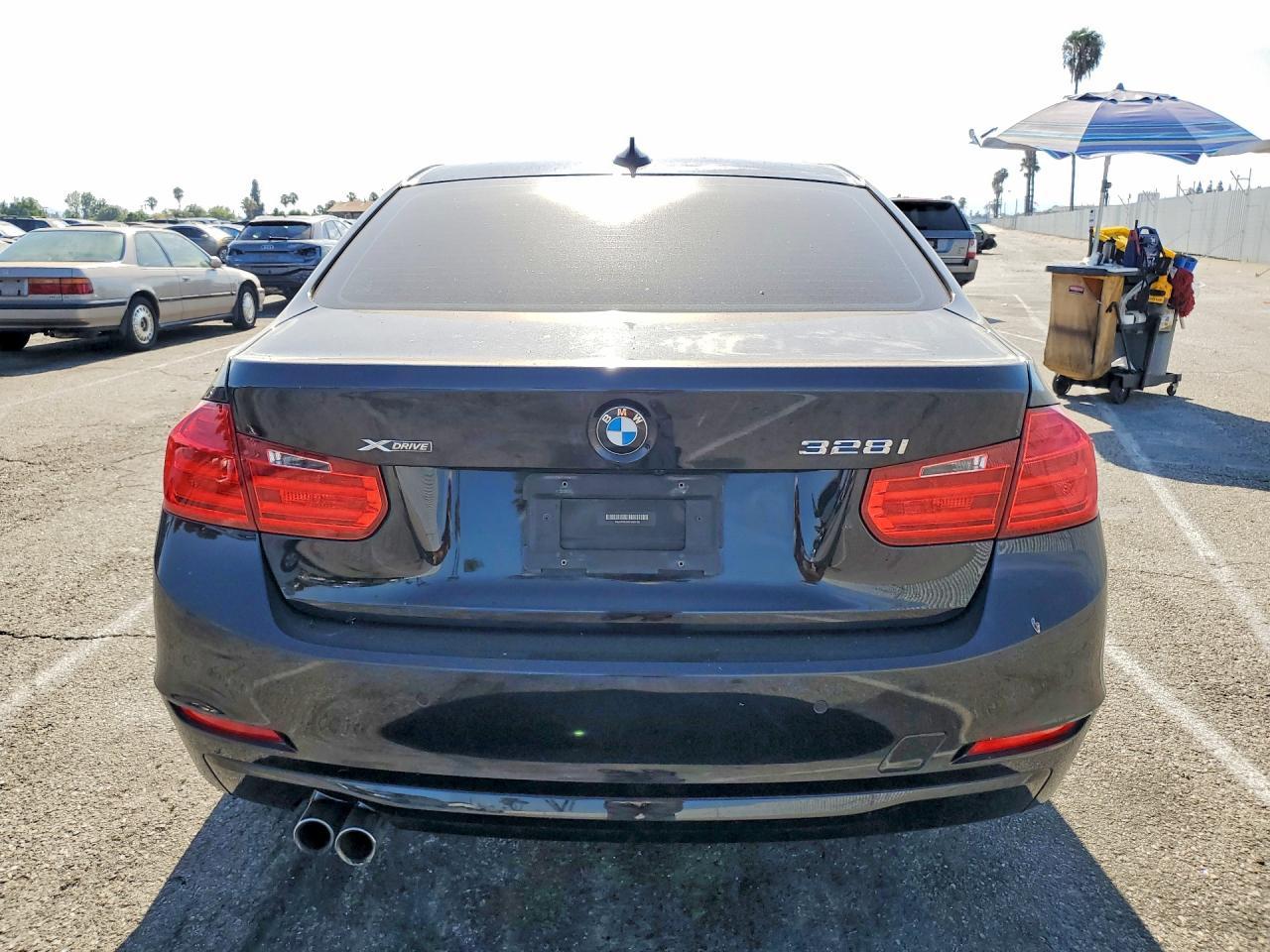 2015 BMW 328 Xi Sulev - Image 6