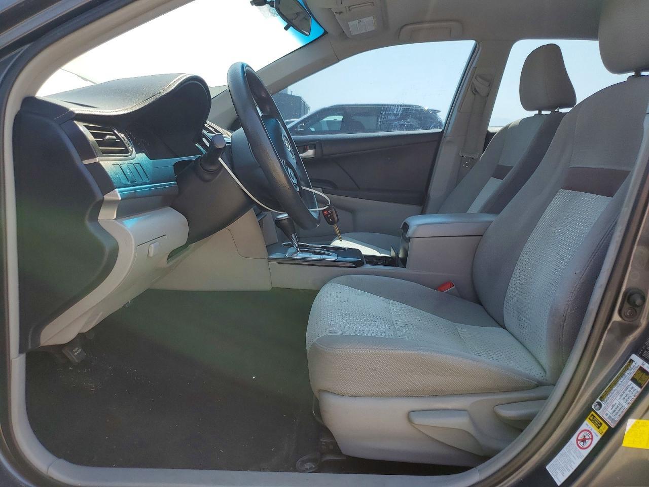 2012 Toyota Camry Le - Image 7