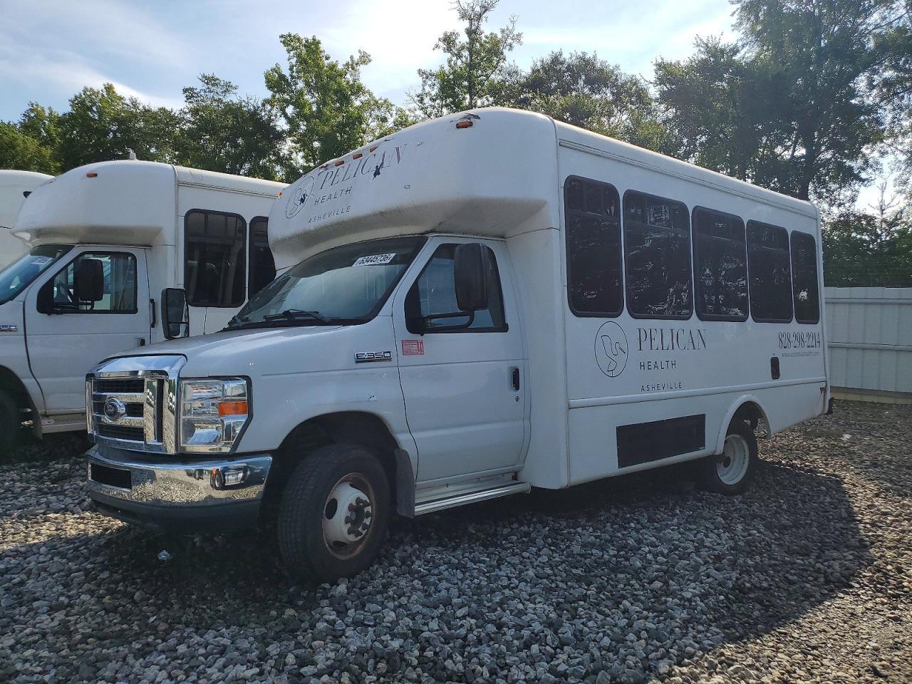 2019 Ford E350 - Shuttle Bus - Image 2