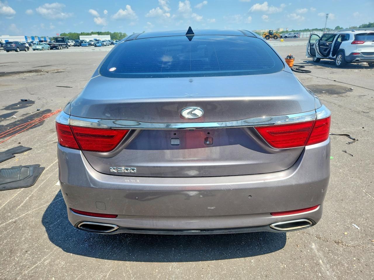 2016 Kia K900 Luxury V6 - Image 6