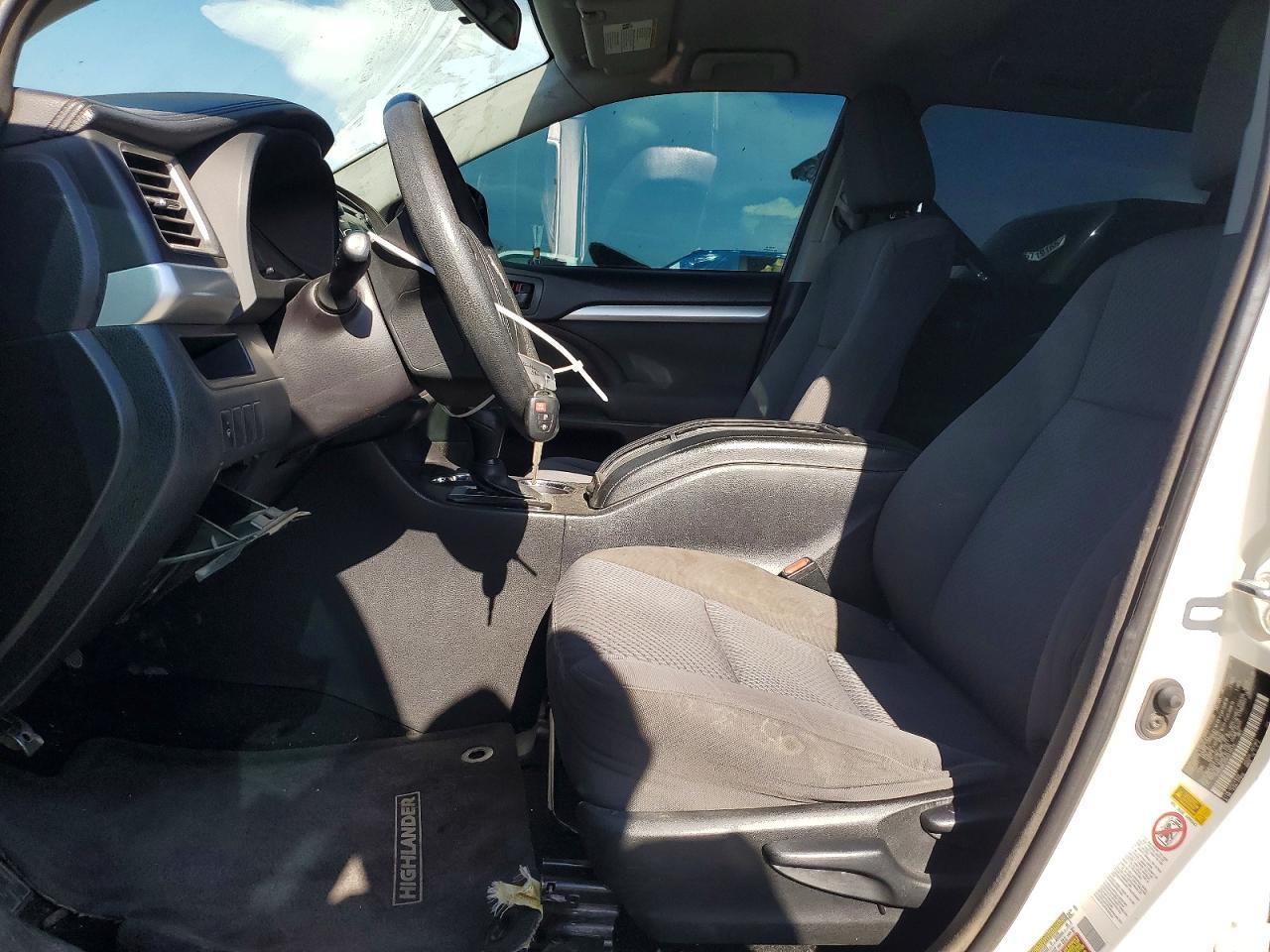 2016 Toyota Highlander Le - Фото 7