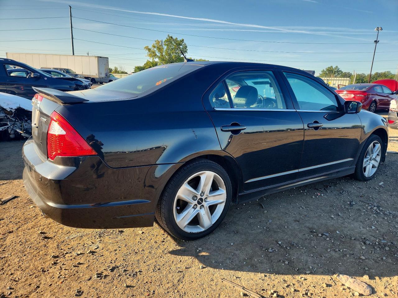 2010 Ford Fusion - Фото 3