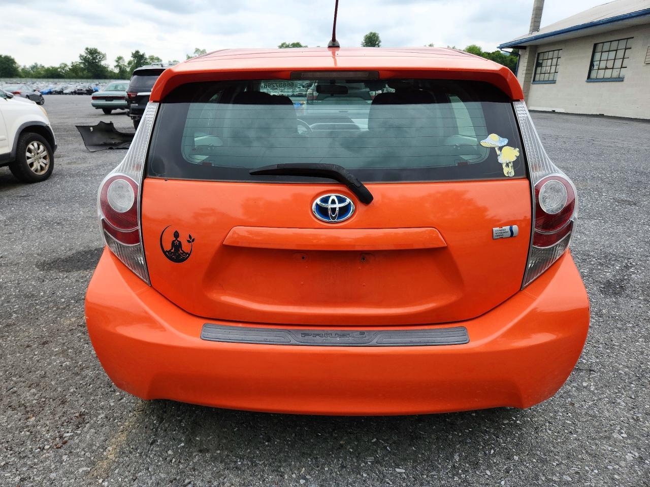 2012 Toyota Prius C Two - Фото 6