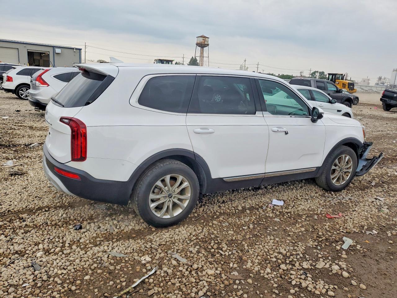 2022 Kia Telluride Lx - Image 3