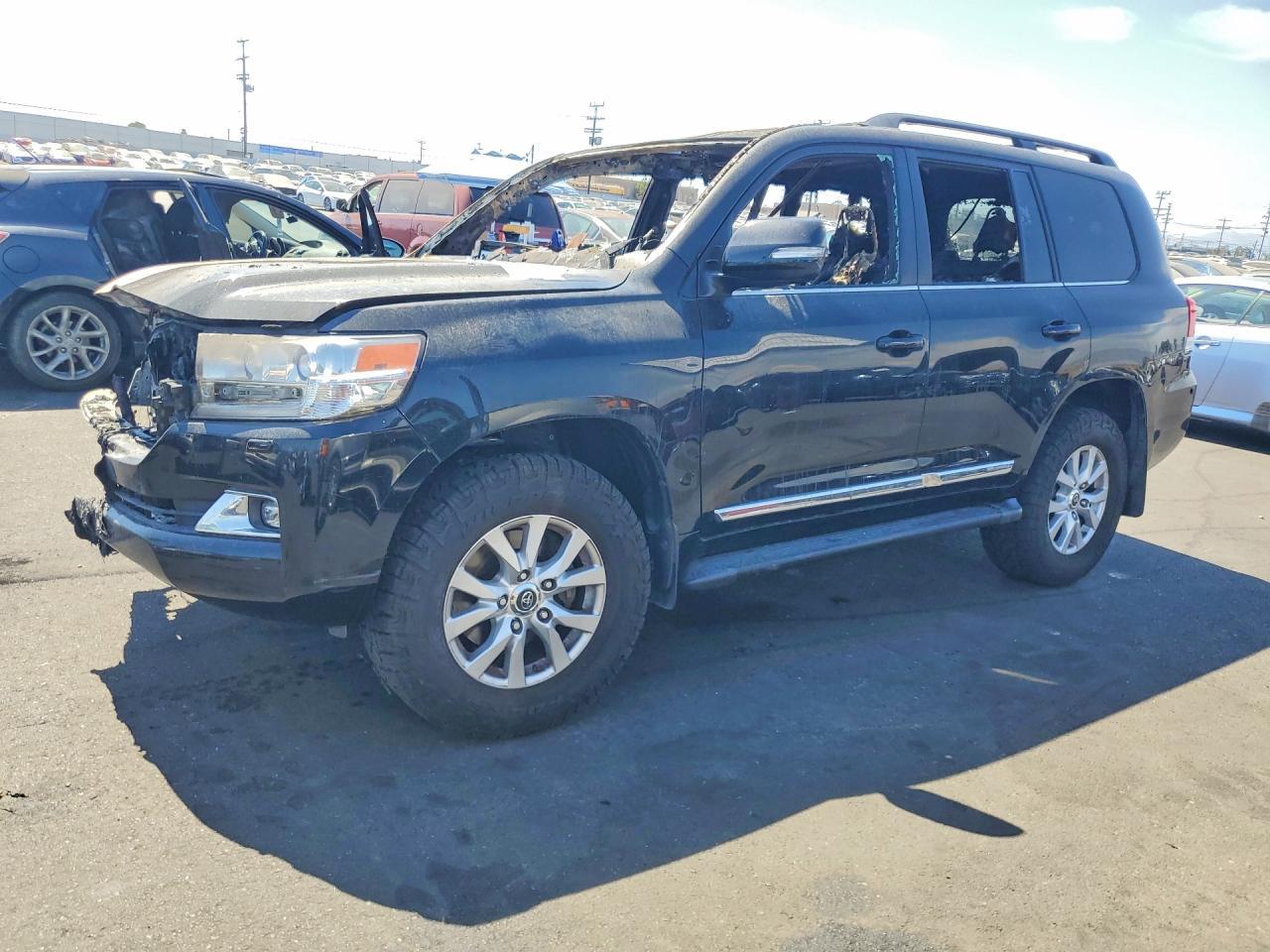 2018 Toyota Land Cruiser Base