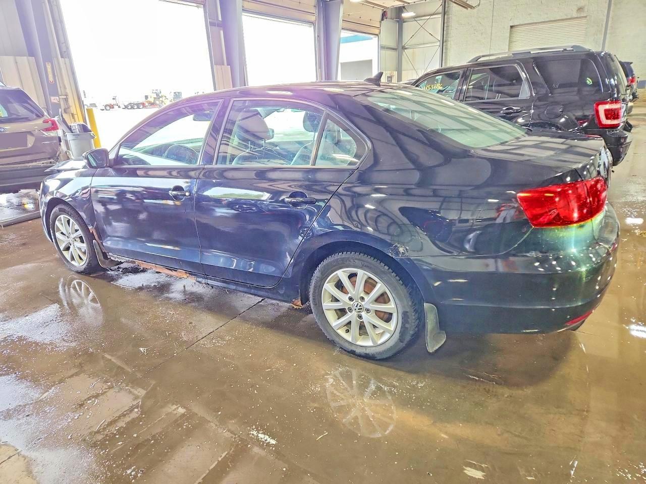 2011 Volkswagen Jetta Se - Фото 2