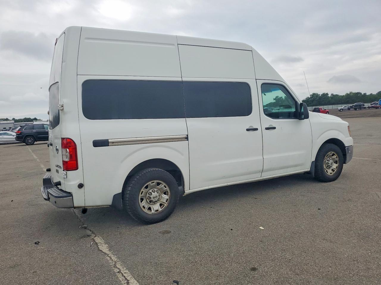 2013 Nissan Nv 2500 - Фото 3