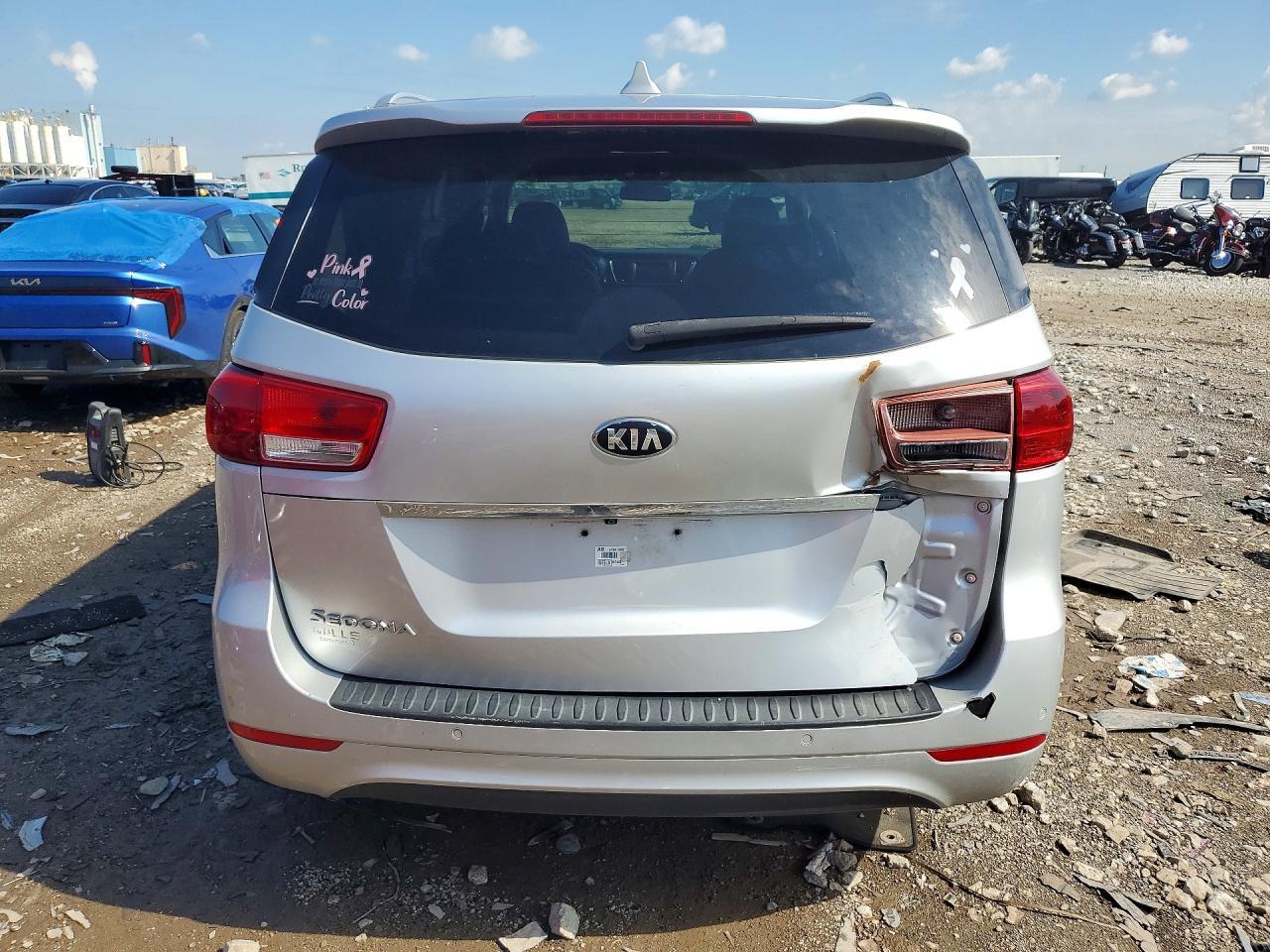 2018 Kia Sedona Lx - Фото 6