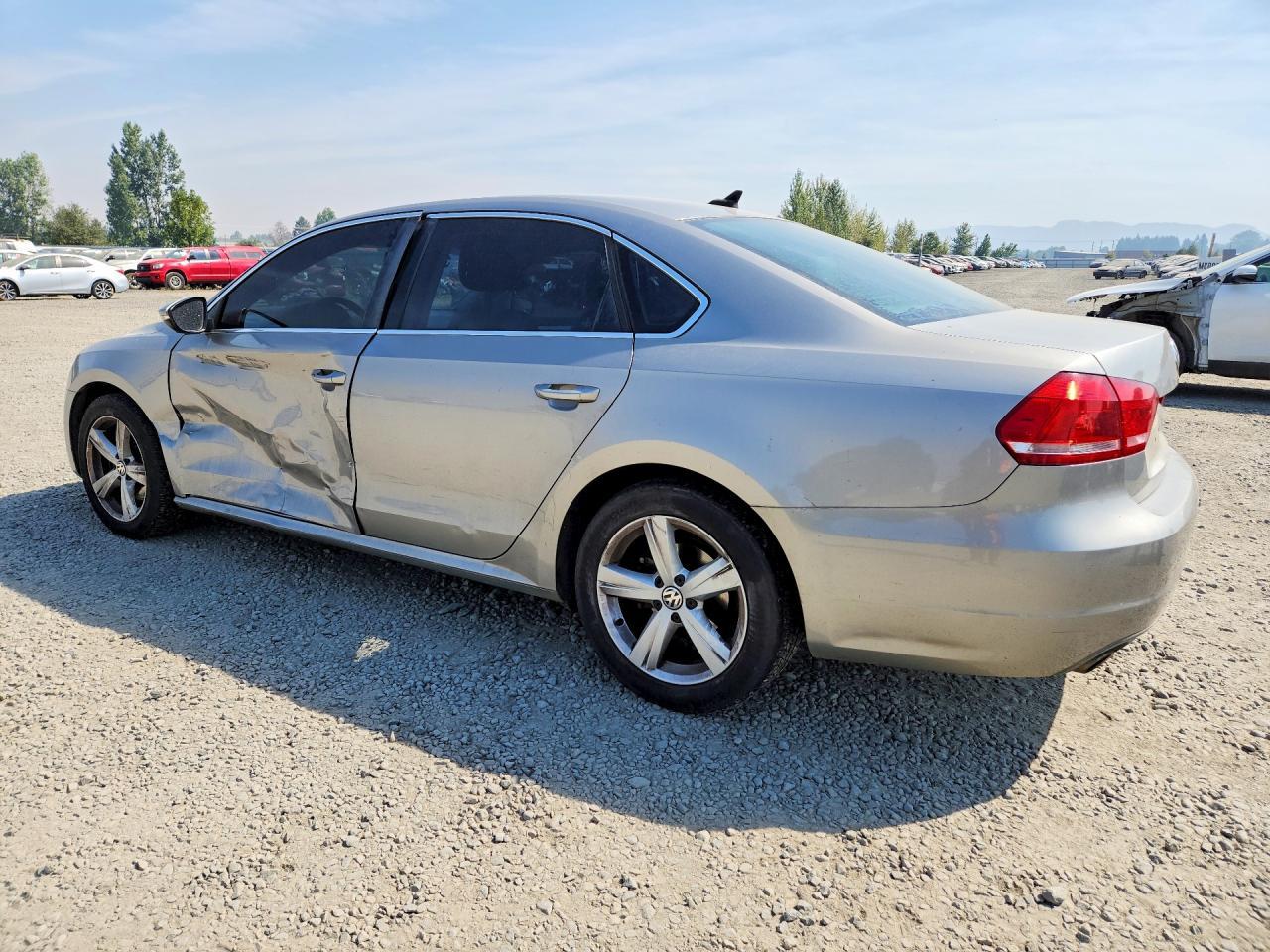 2012 Volkswagen Passat Se - Image 2