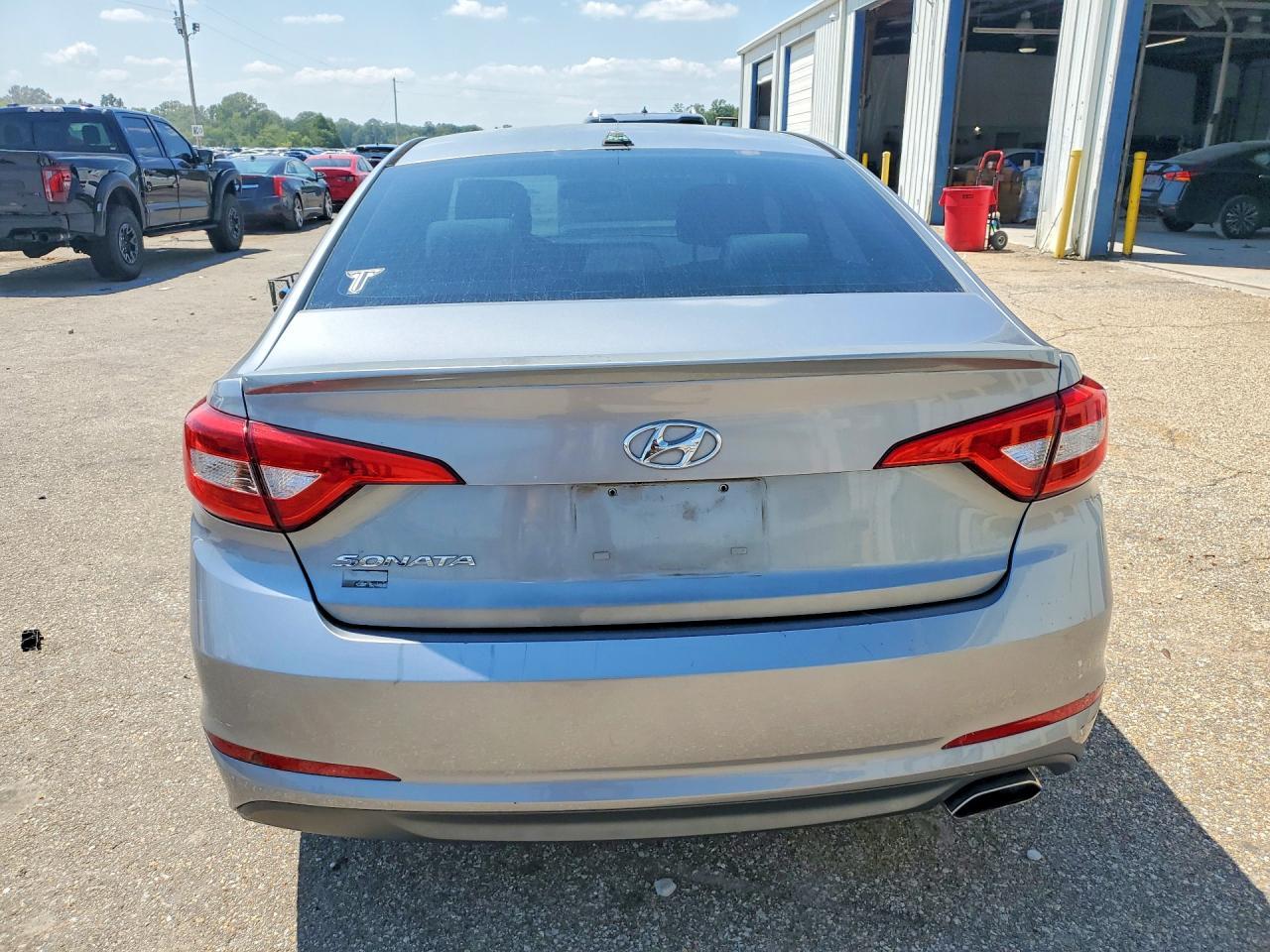 2016 Hyundai Sonata Se - Фото 6